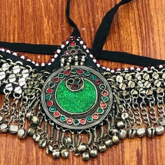 Vintage Headpiece Afghan headpiece, Hair Jewelry, Headpiece Jewelry, Tribal Hand - Picture 3 of 4